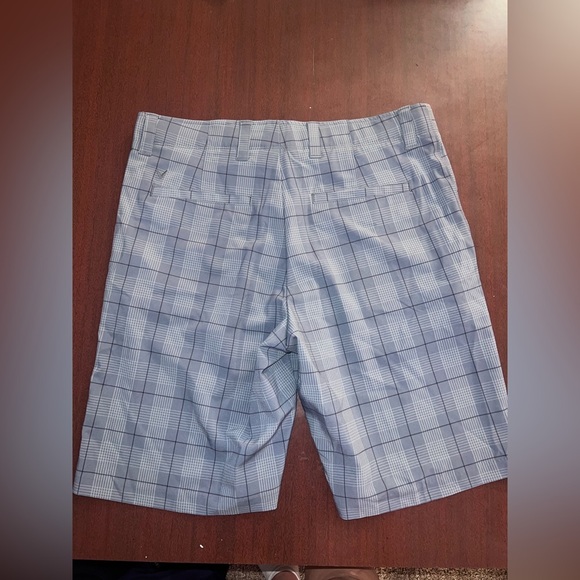 Callaway Men's Light Blue Checkered Shorts - Picture 3 of 3